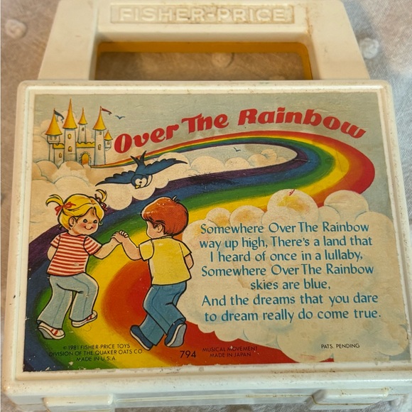 Vintage 1981 FISHER PRICE Over the Rainbow Radio Music Box Toy WORKS Windup - Picture 3 of 9